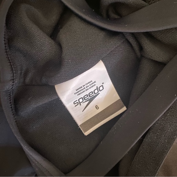 Speedo black one piece bathingsuit - Picture 5 of 6